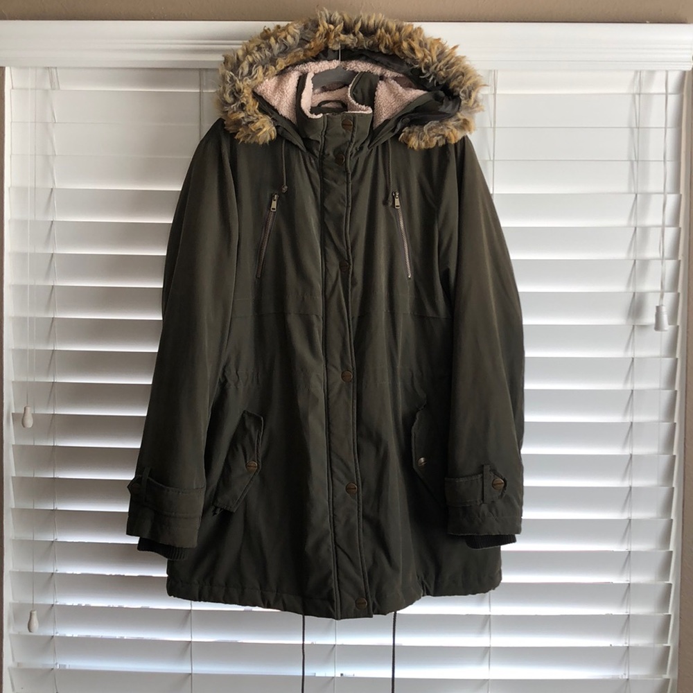 DKNY Faux Fur Women’s Parka - Army Green